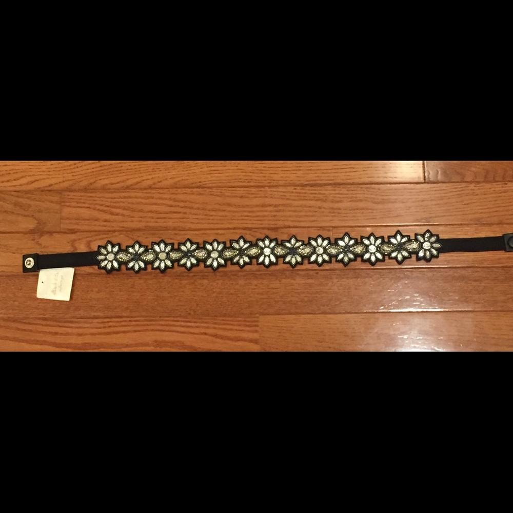 Alterd State | Black and Silver Belt - Picture 2 of 6